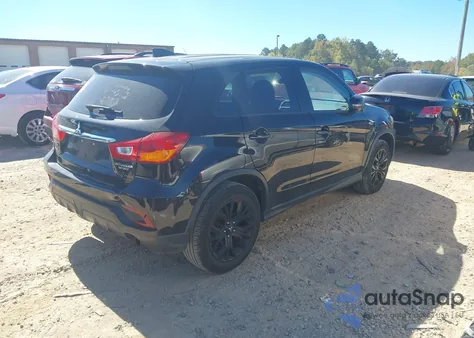 2019 Mitsubishi Outlander Sport 2.0 Le z USA, uszkodzony, nr VIN JA4AP3AU9KU009398